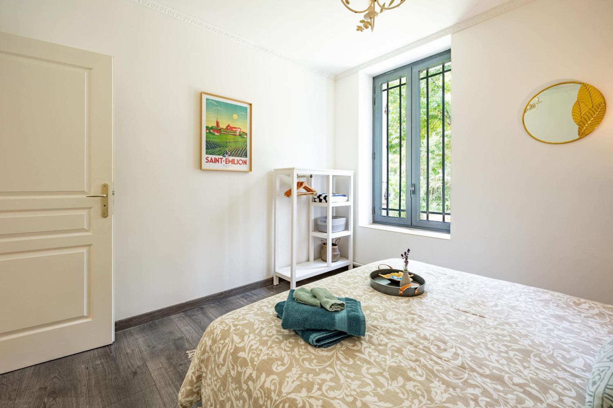 Le Bon Ami Villa Fronsac  Exterior photo