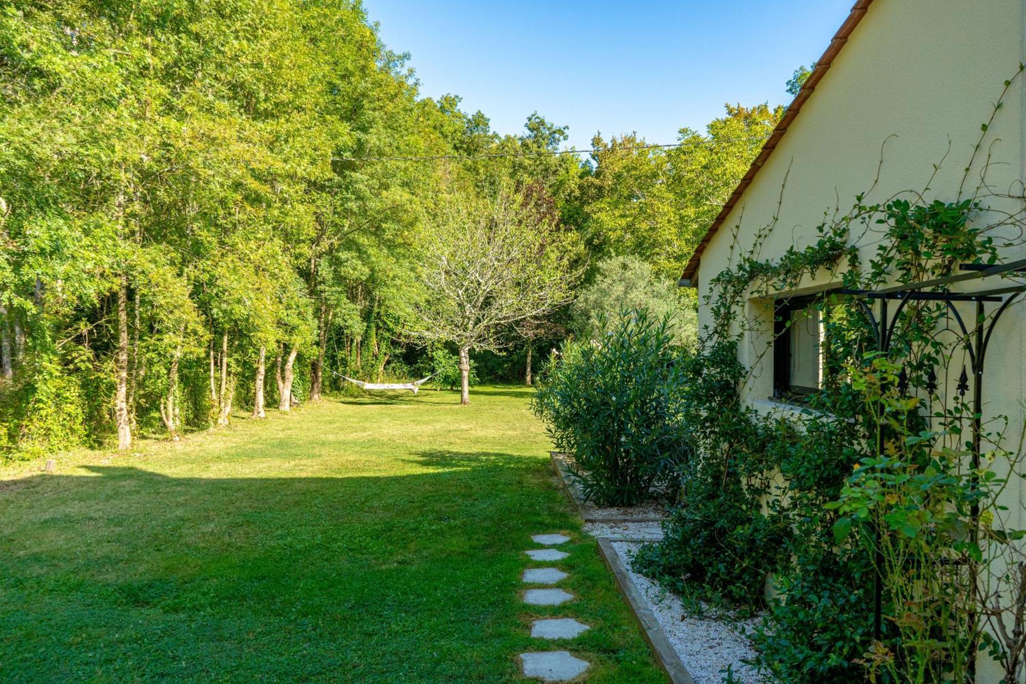 Le Bon Ami Villa Fronsac  Exterior photo